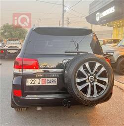 تويوتا لاندكروزر